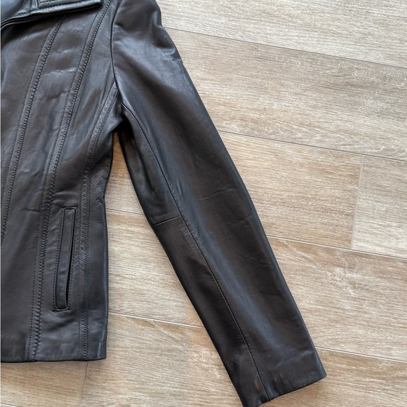 Black Genuine Leather Vintage Jacket - Picture 8 of 16